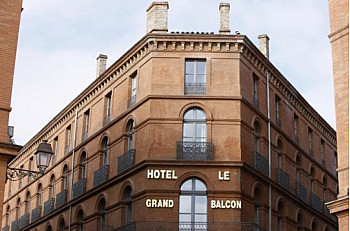 L'hôtel LE GRAND BALCON